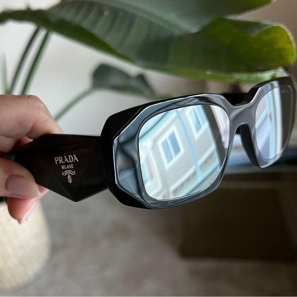 Prada Sunglasses with Mirrored Lenses - Picture 7 of 13